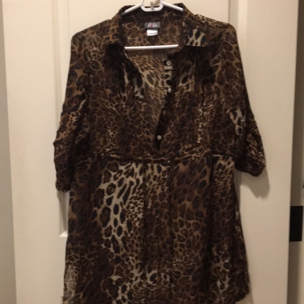 Dots womens Animal print sheer coverup w/ rollup tabs on sleeves size L